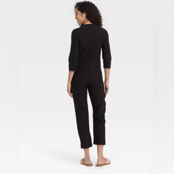 The Nines by HATCH Black 3/4 Sleeve Button-Front
Maternity Crop Jumpsuit Size M - Picture 2 of 10